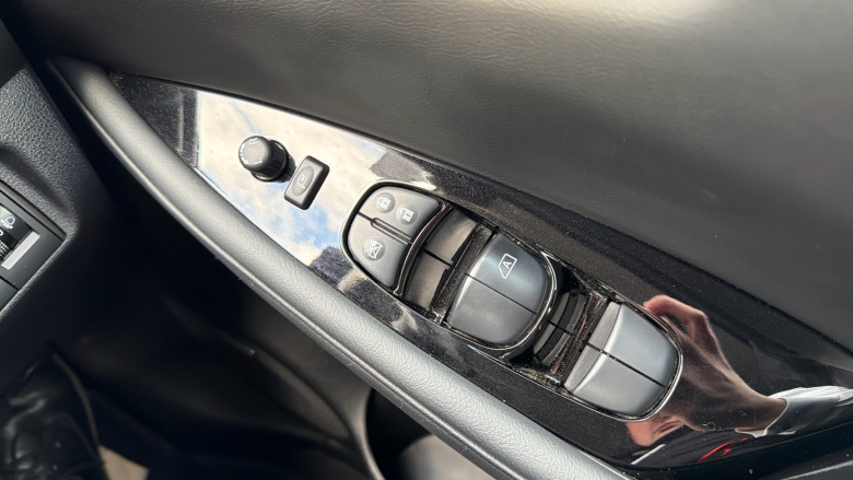 Nissan LEAF 110kW Tekna 39kWh 5dr Auto Electric Hatchback